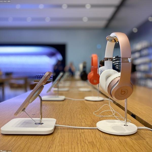 Sluchawki nauszne Sony WH-1000XM5